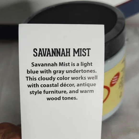 Dixie Belle Chalk Mineral Paint - Savannah Mist 16 oz - Picture 2 of 4